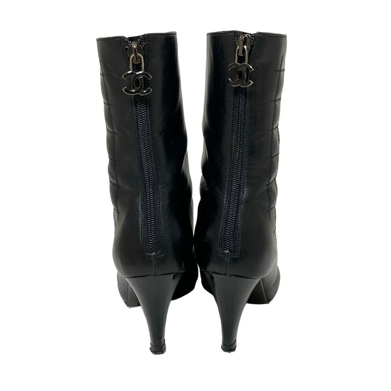 Chanel Boots 37 Ladies - Black Quilted Outsole Reupholstered Leather Lambskin