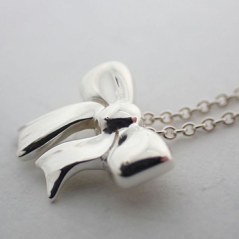 Tiffany & Co 925 Ribbon Pendant Necklace J101-5