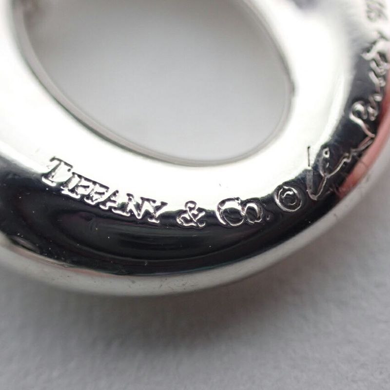 Tiffany & Co 925 Seviana Pendant Necklace J100-10