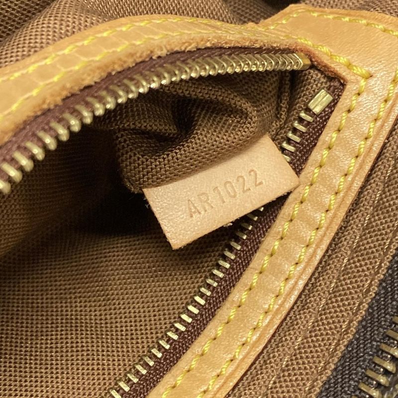 Louis Vuitton Monogram Trotter M51240 - Shoulder Bag