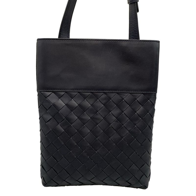Bottega Veneta Shoulder Bag Excellent Condition Intrecciato Black Leather
