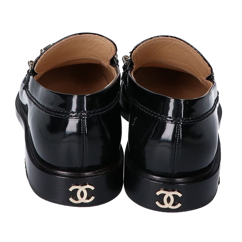 Chanel G37430 Chanel Logo & Chain Patent Loafer 37c