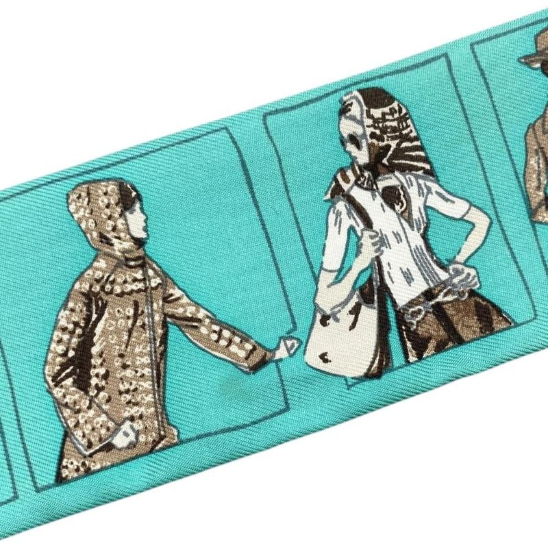 Hermes Silk Scarf Twilley a Man Wearing Hermes a Noblewoman H Logo Green White