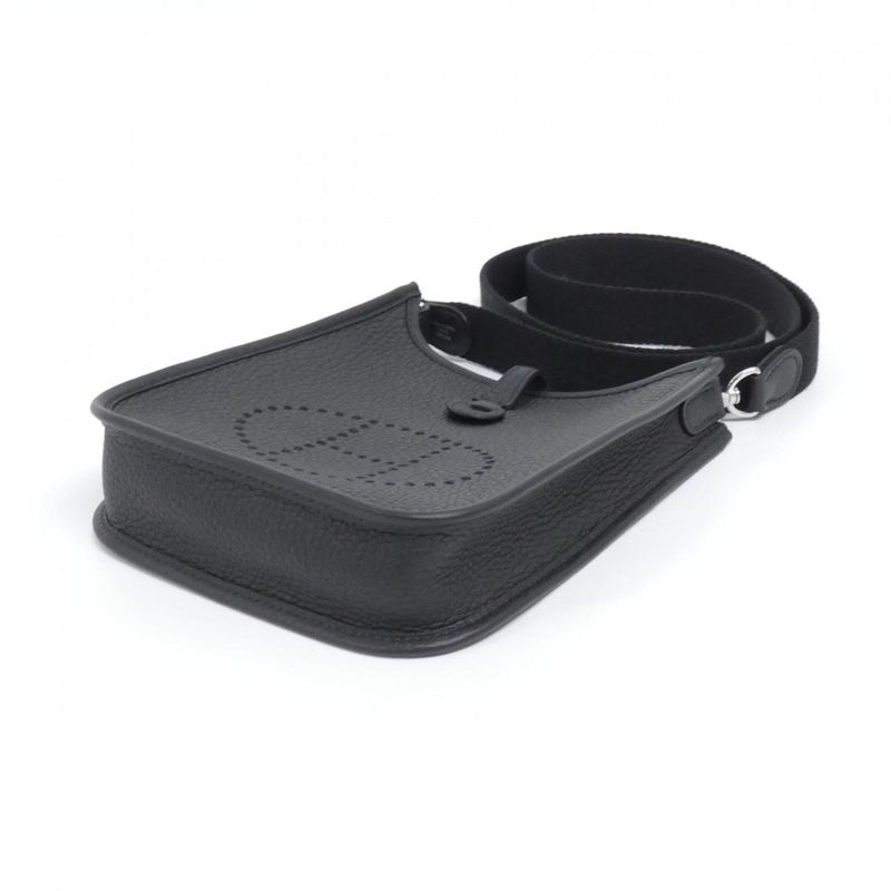 Hermes Evelyn Amazon 16cm (6.30in) 069426ck Shoulder Bag