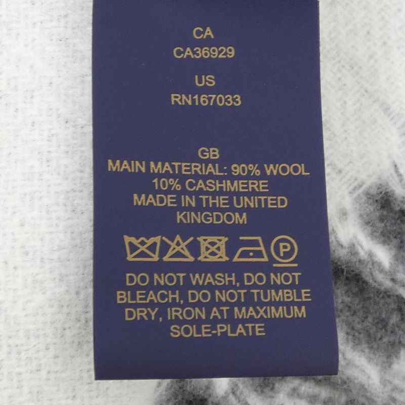 Louis Vuitton Monogram Shadow M79126 Muffler