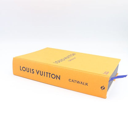 Louis Vuitton Catwalk Louis Vuitton Catwalk English Edition R08453