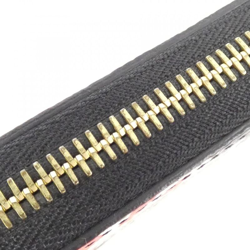 Louis Vuitton LV Crafty Zippy Wallet M69436 Wallet
