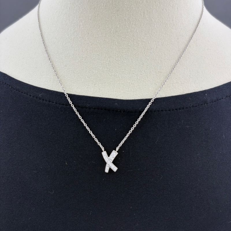 Tiffany & Co Tiffany & Co Kiss Necklace Platinum Pendant Necklace Pt950 Diamond
