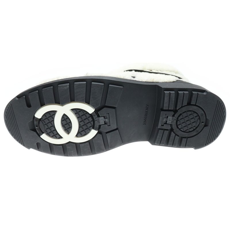 Chanel Shearling Mutton COCO Mark Boa Snow G35342 Shearling Mouton Coco Mark