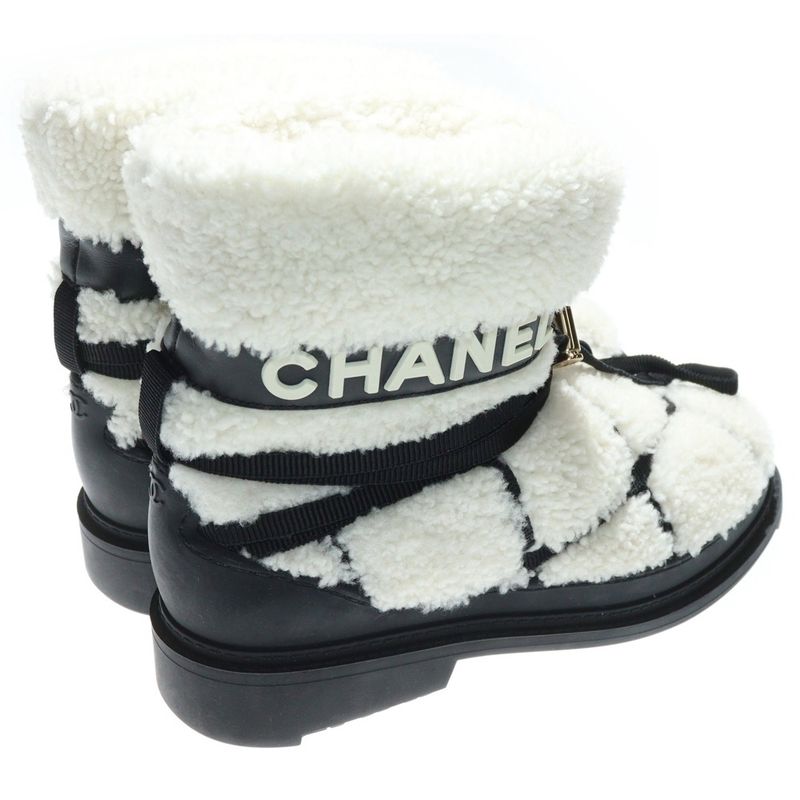 Chanel Shearling Mutton COCO Mark Boa Snow G35342 Shearling Mouton Coco Mark