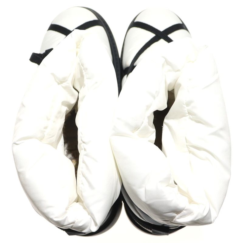 Chanel Shearling Nylon COCO Mark Boa Snow G35342 Shearling Nylon Coco Mark Snow