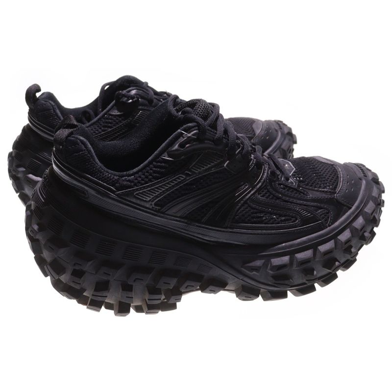 Balenciaga Bouncer Sneakers Bouncer Chunky Sole Studded Design Low Cut Sneakers