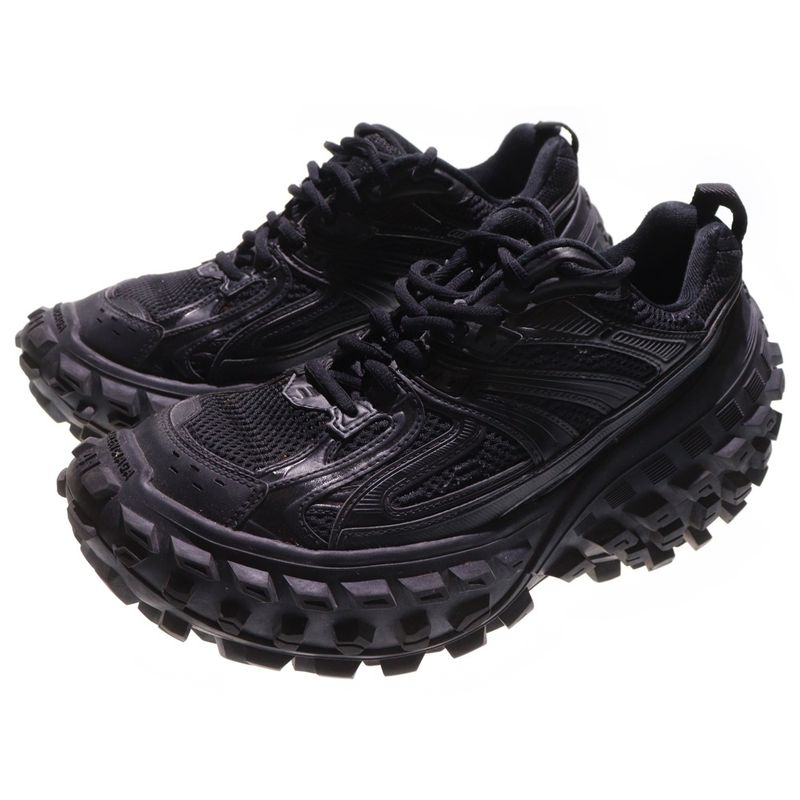 Balenciaga Bouncer Sneakers Bouncer Chunky Sole Studded Design Low Cut Sneakers