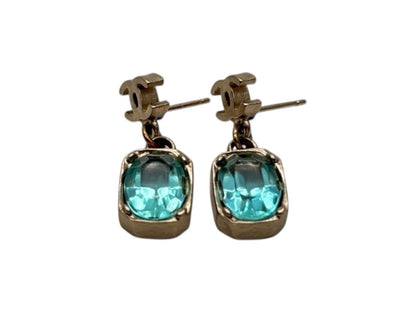 Chanel CC Logo Drop Earrings 07 Rhinestone Metal Gold Plated Blue — view 2