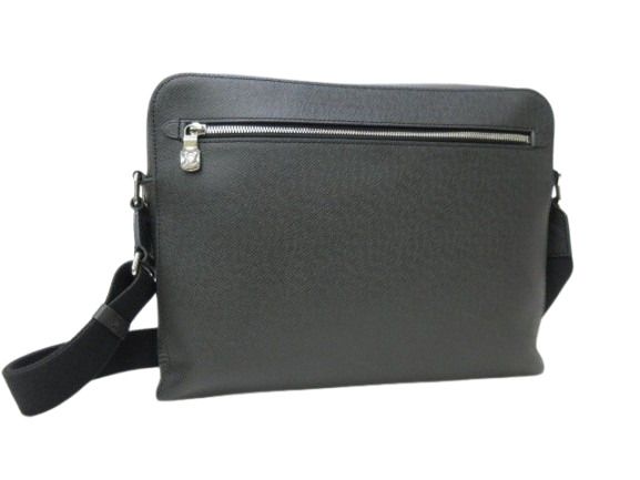 Louis Vuitton Messenger Bag Anton Messenger MM M33429 Ardoise Taiga Men's