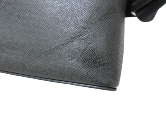 Louis Vuitton Messenger Bag Anton Messenger MM M33429 Ardoise Taiga Men's