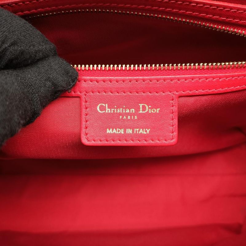 Christian Diorchristian Dior Soft Red Lambskin 17-bo-0163