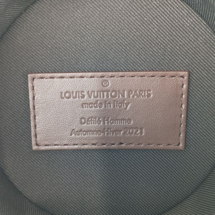 New Used Unused Exhibit Louis Vuitton Shoulder Bag Everyday LV Coffee Cup