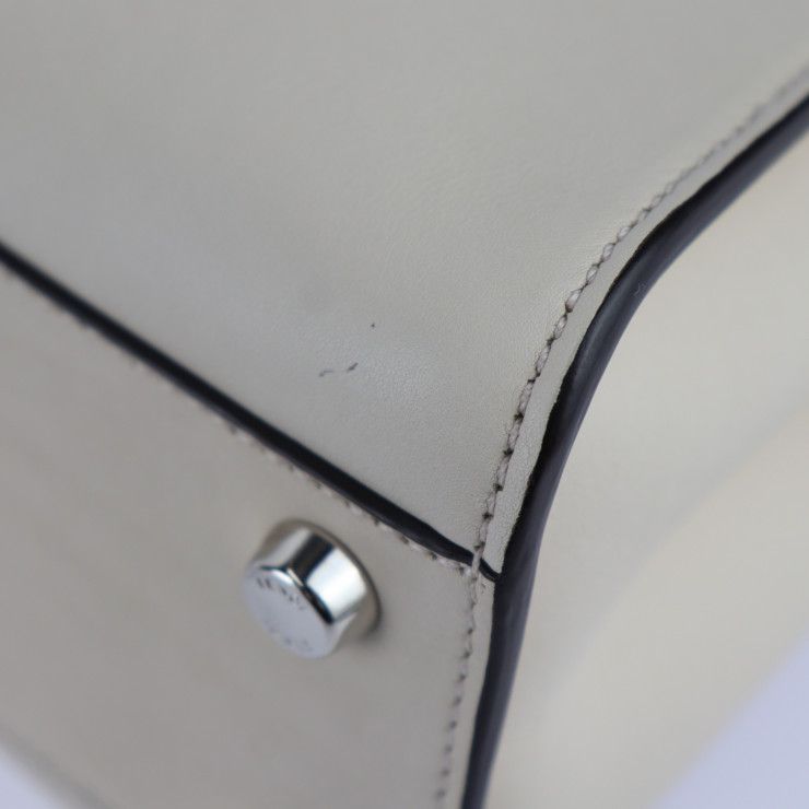 Fendi Peekaboo Essentially Peekaboo Essentially Handbag 8bn302 Calf Leather