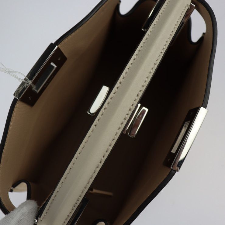 Fendi Peekaboo Essentially Peekaboo Essentially Handbag 8bn302 Calf Leather