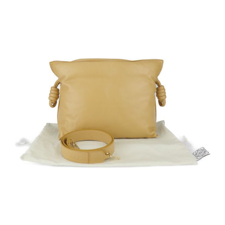 Loewe Flamenco Clutch Puffer Shoulder Bag A411fc1x67 Calfskin Leather Camel