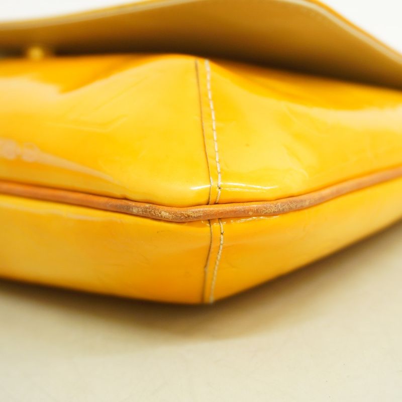 Louis Vuitton Shoulder Bag Vernis Thompson Street M91008 Beige Women's