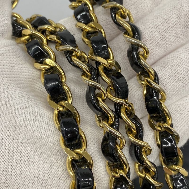 Chanel Shoulder Bag Matelasse Lambskin Patent Leather Black Gold Hardware Women