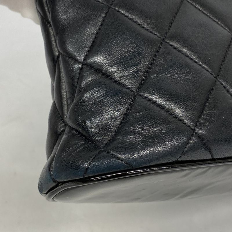 Chanel Shoulder Bag Matelasse Lambskin Patent Leather Black Gold Hardware Women