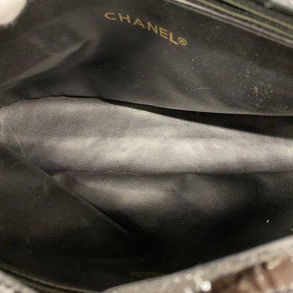 Chanel Shoulder Bag Matelasse Lambskin Patent Leather Black Gold Hardware Women