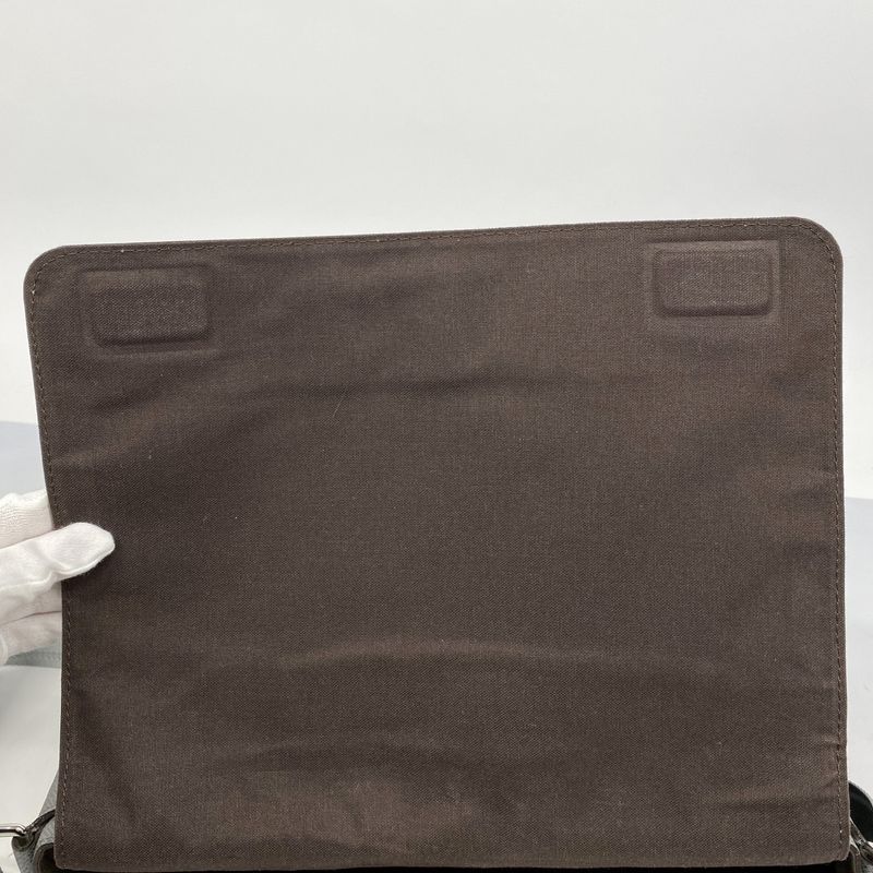 Louis Vuitton Taiga Romain MM M32623 Glacier Men's Shoulder Bag