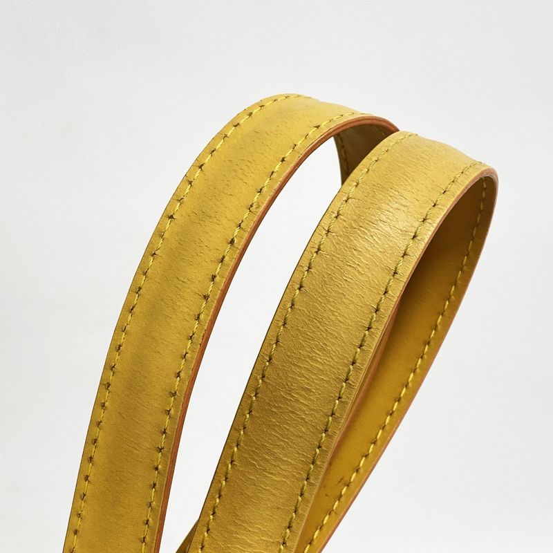 Louis Vuitton Shoulder Bag Epi Le Sac M52289 Jeanne Women's