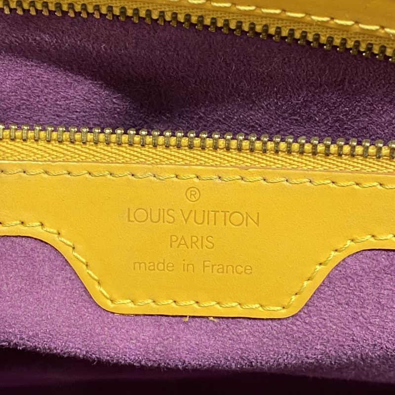 Louis Vuitton Shoulder Bag Epi Le Sac M52289 Jeanne Women's