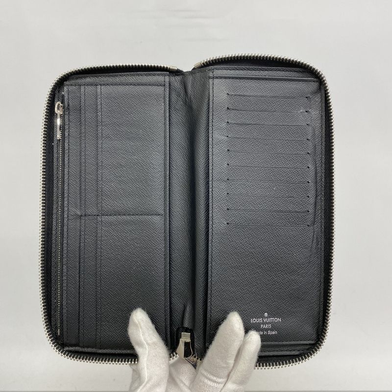 Louis Vuitton Epi Zippy Wallet Vertical M60965 Noir Black Men's