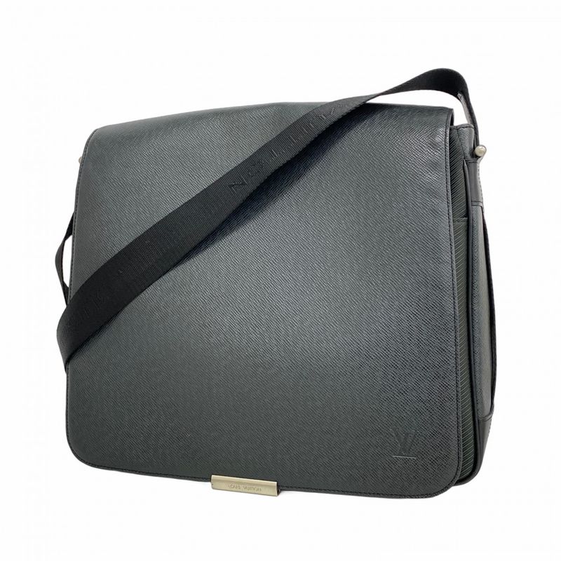 Louis Vuitton Taiga Viktor Shoulder Bag M30142 Ardoise Men's