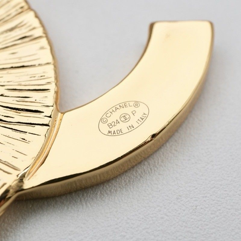 Chanel Brooch Corsage Gold Black Here Mark