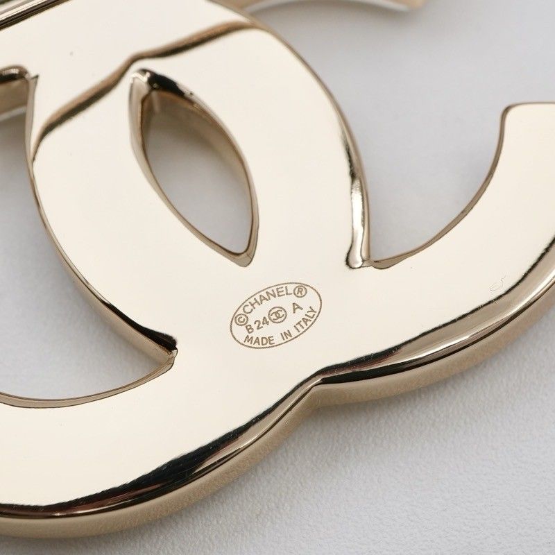 Chanel Brooch Corsage Gold White Here Mark