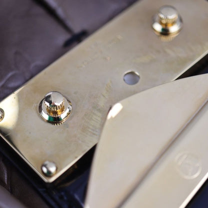 Louis Vuitton Bolly Shoulder Bag M95296 Embossed Scuff Zipper Enamel Olive