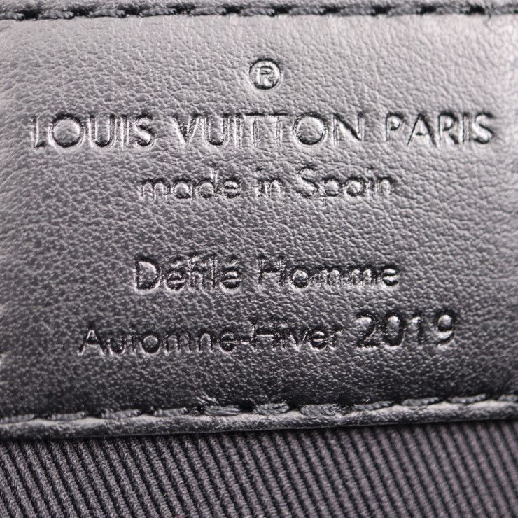 Louis Vuitton Pochette A4 Clutch Bag M30347 Leather Black Rainbow Taiga Rainbow