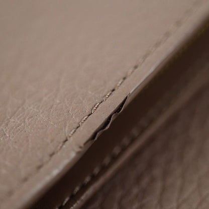 Louis Vuitton Portefeuille Capucines Long Wallet M62075 Taurillon Leather Taupe