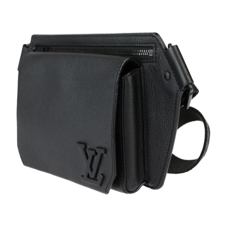 Louis Vuitton Take Off Suring Body Bag M57081 Grain Leather Noir Black LV Logo