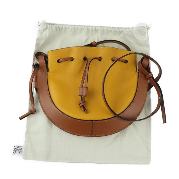 Loewe Horseshoe Shoulder Bag A826303x03 Leather Yellowish Brown Drawstring