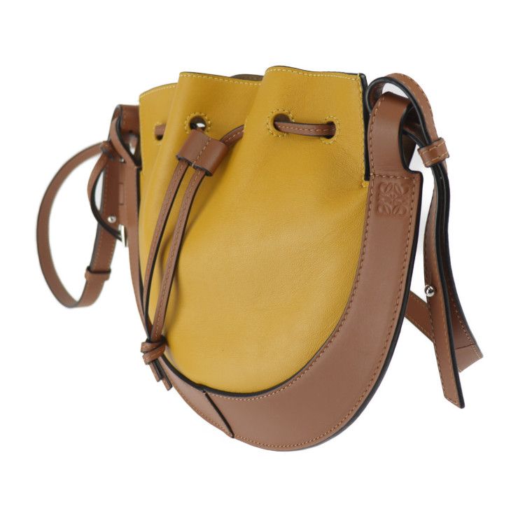 Loewe Horseshoe Shoulder Bag A826303x03 Leather Yellowish Brown Drawstring