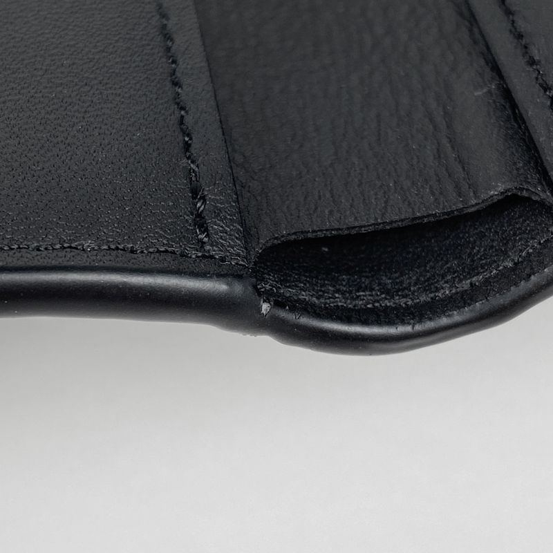 Louis Vuitton Portefeuille Pilot Monogram Trifold Wallet Taurillon Noir Black