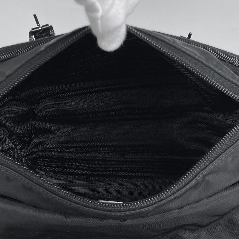 Prada Logo Plate Shoulder Bag Messenger Bag Shoulder Bag Nylon Nero (Black)