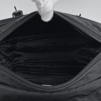 Prada Logo Plate Shoulder Bag Messenger Bag Shoulder Bag Nylon Nero (Black)