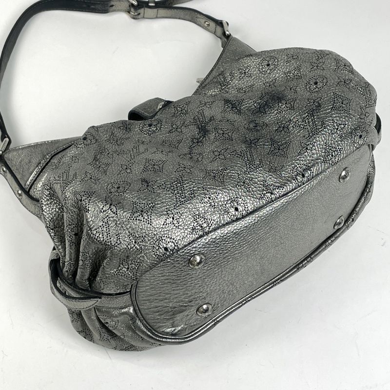 Louis Vuitton XS Perforated Shoulder Bag Monogram Mahina Arjun (Silver) M95718