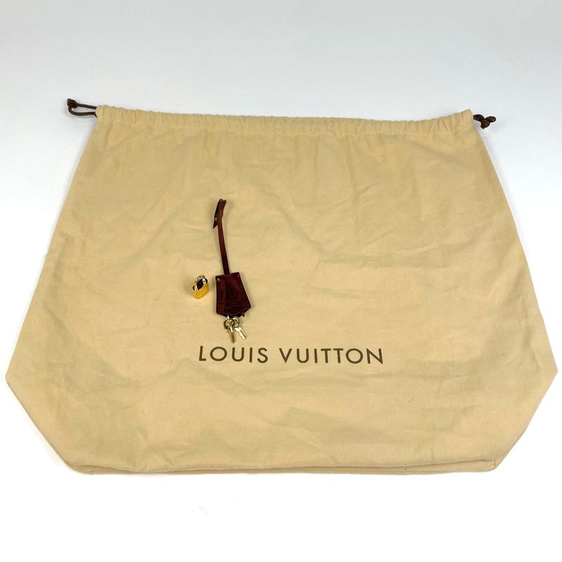 Louis Vuitton Melrose Avenue Handbag Enemel Patent Handbag Monogram Vernis