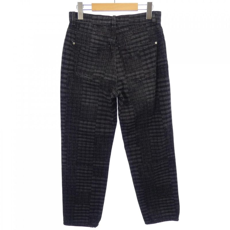 Chanel P77620v69616 Jeans