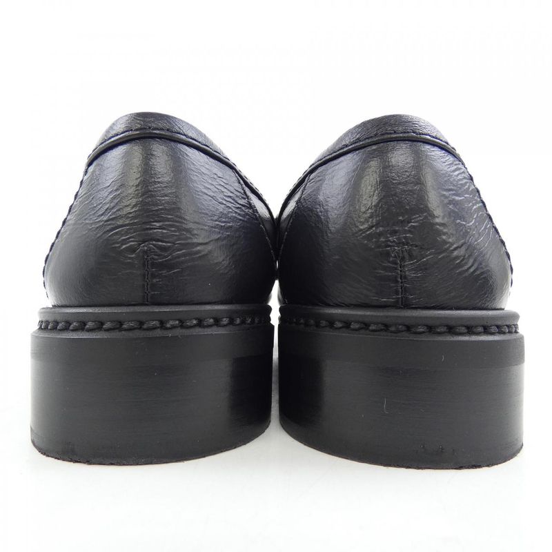 Chanel Turnlock Moccasins G45474b16503 Shoes