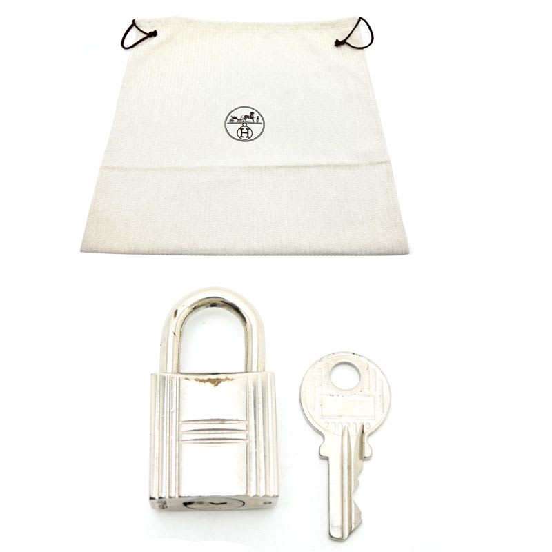Hermes Twist MM Handbag